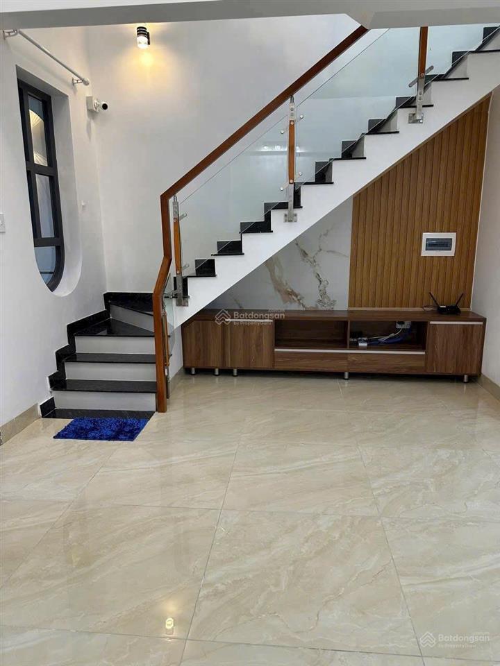 Nhà 1 trệt 2 lầu, đã hoàn công mặt tiền đường dx 59 gần chợ phú mỹ full nội thất