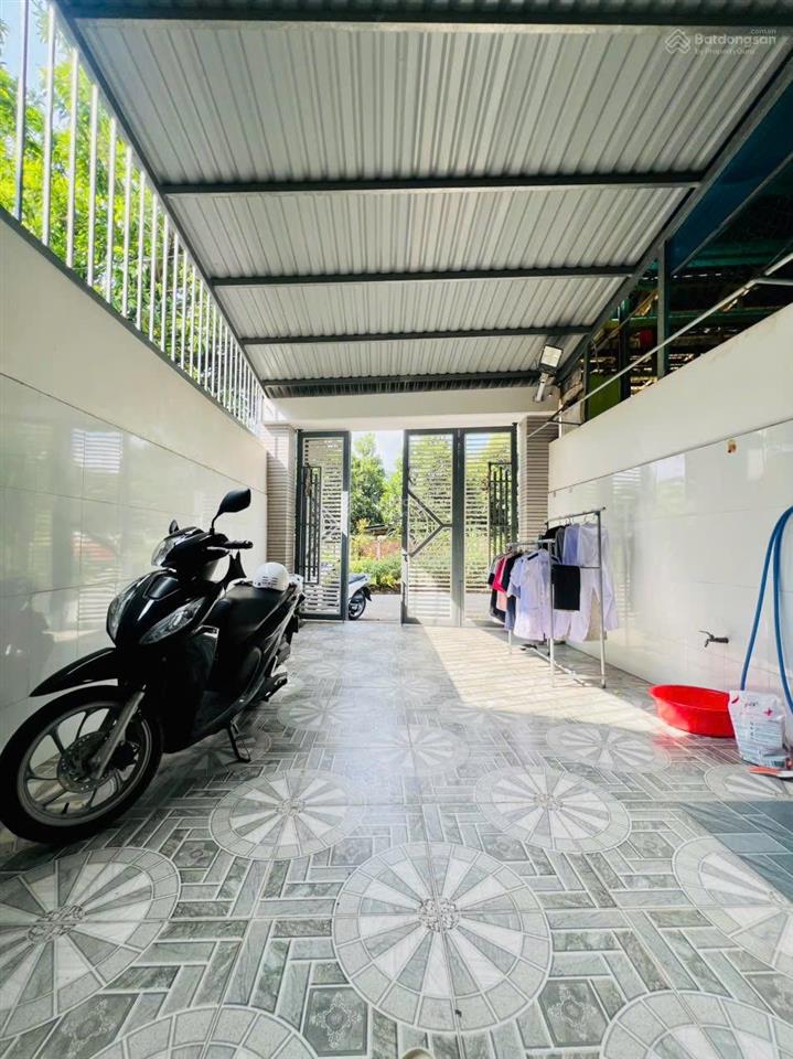 Nhà 1 trệt 2 lầu khu 9 phú hòa, đường nhựa 5m thông