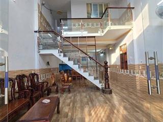 Nhà cấp 4 dt rộng sân xe bán tải gần ngã ba ông xã giá 4 tỷ 250 triệu