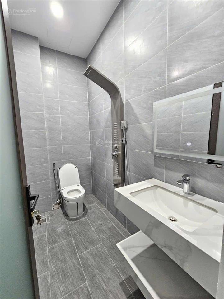 Nhà 3 tấm gần bệnh viện huyện dĩ an giá 5 tỷ 500 triệu