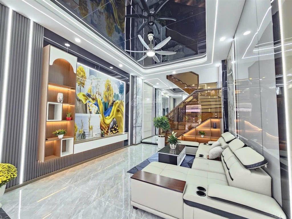 Nhà 3 tấm gần bệnh viện huyện dĩ an giá 5 tỷ 500 triệu