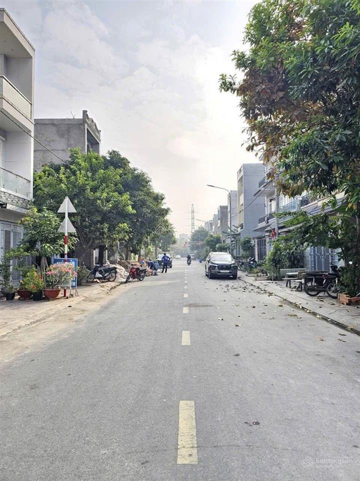 Nhà 3 tấm gần bệnh viện huyện dĩ an giá 5 tỷ 500 triệu