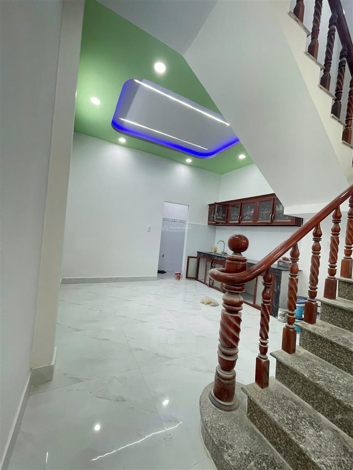 Nhà lầu đường 6m gần ngã tư chiêu liêu giá 4 tỷ 50 triệu