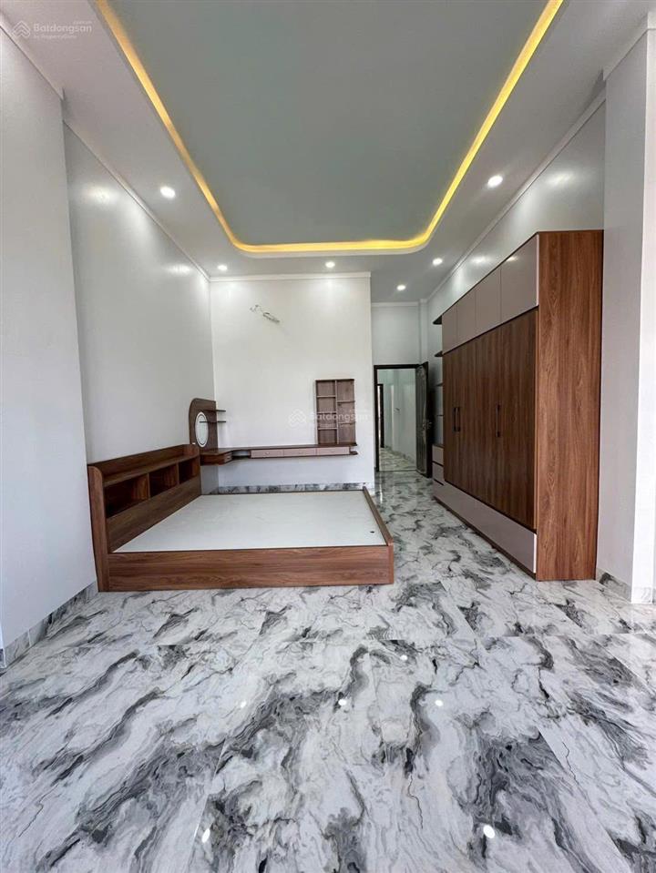 Nhà 3 lầu đường thông thoáng gần ngã tư chiêu liêu giá 5 tỷ 550 triệu