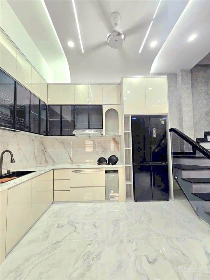 Nhà 3 lầu đường thông thoáng gần ngã tư chiêu liêu giá 5 tỷ 550 triệu