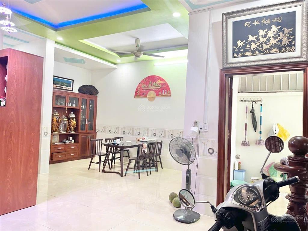 Biệt thự đoàn thị khia dt 239m ngang 11 giá rẽ 9 tỷ 500 triệu