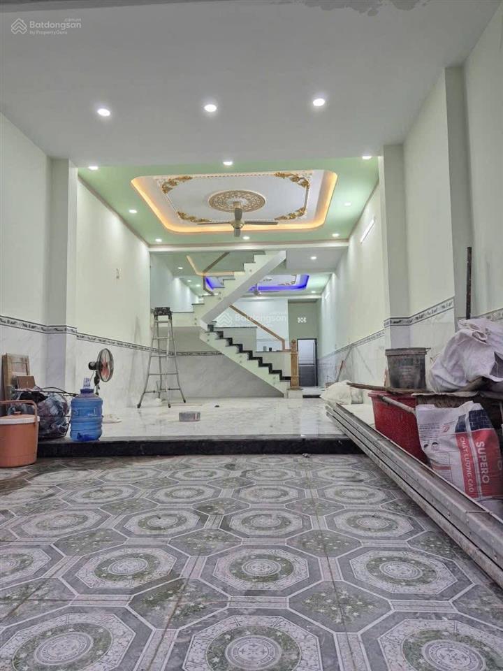 Nhà lầu sân xe hơi mặt tiền cây da giá 6 tỷ 300 triệu