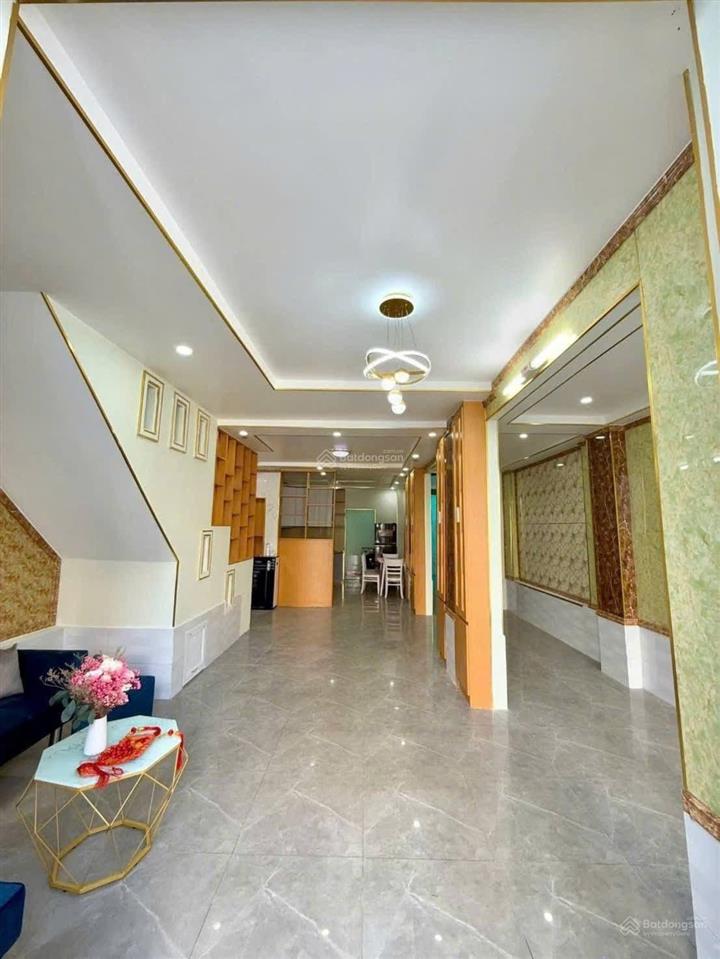 Nhà 3 tấm buôn bán gần chợ xóm vắng giá 7 tỷ 850 triệu