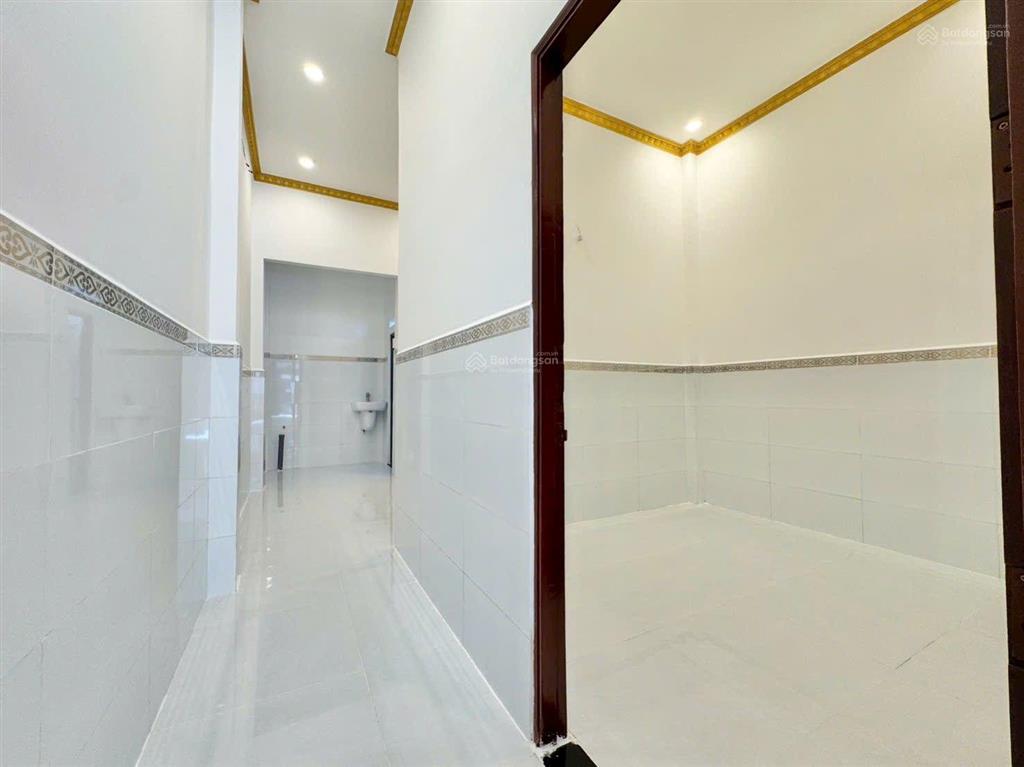 Nhà lầu đường 6m gần ubnd phường tân đông hiệp giá 4 tỷ 550 triệu