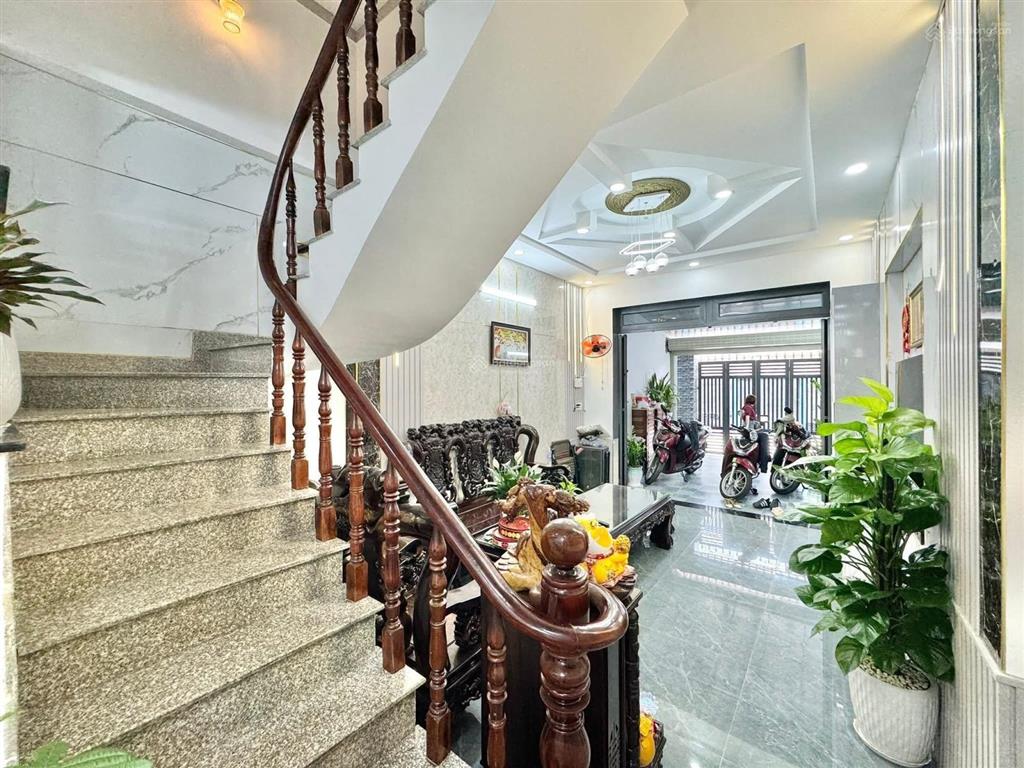 Nhà mặt tiền đường vũng việt giá 4 tỷ 780 triệu