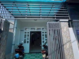 Nhà lầu sổ hồng riêng gần trung tâm hành chính dĩ an