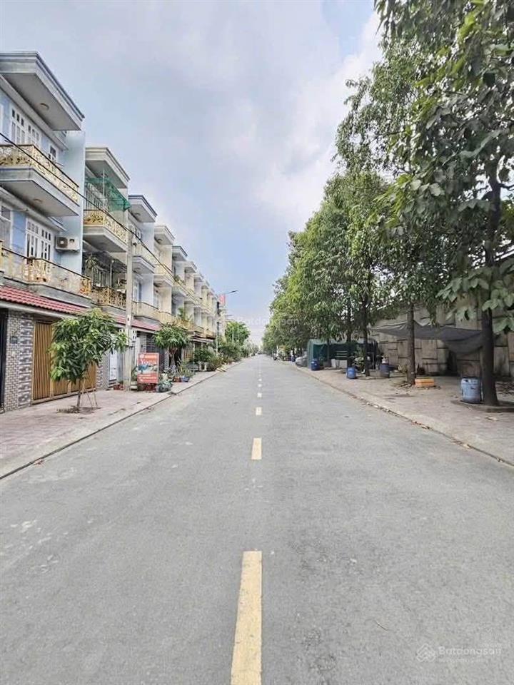 Nhà 2 tấm gần bệnh viện dĩ an giá 4 tỷ 400 triệu