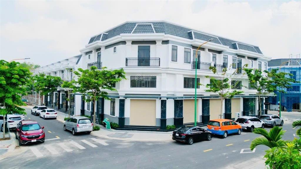 Nhà phố liền kề kcn vsip 2  richland residence