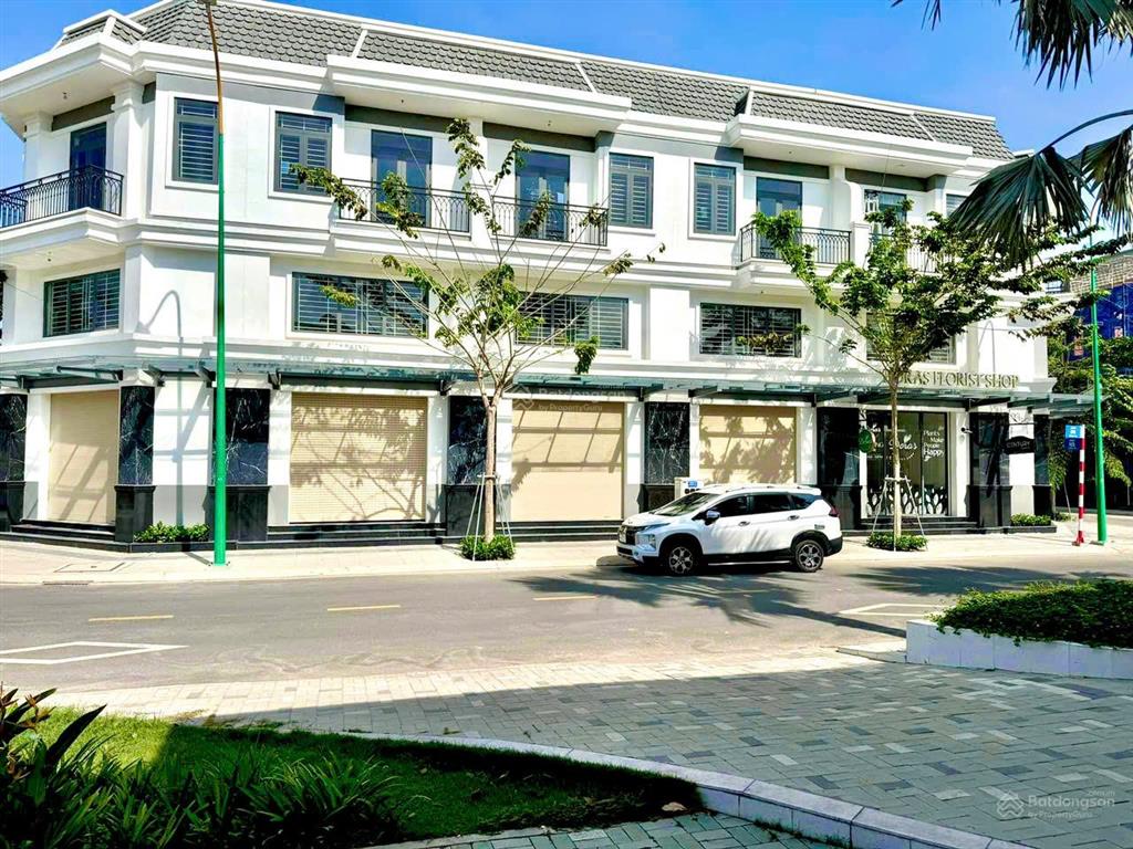 Nhà phố liền kề kcn vsip 2  richland residence