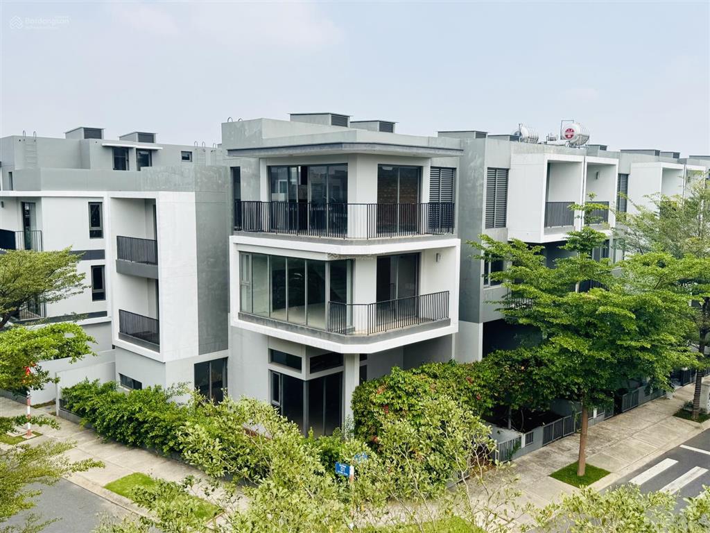 Bán gấp căn biệt thự xây thô 2 mặt tiền siêu đẹp tại tân khánh, tp hcm