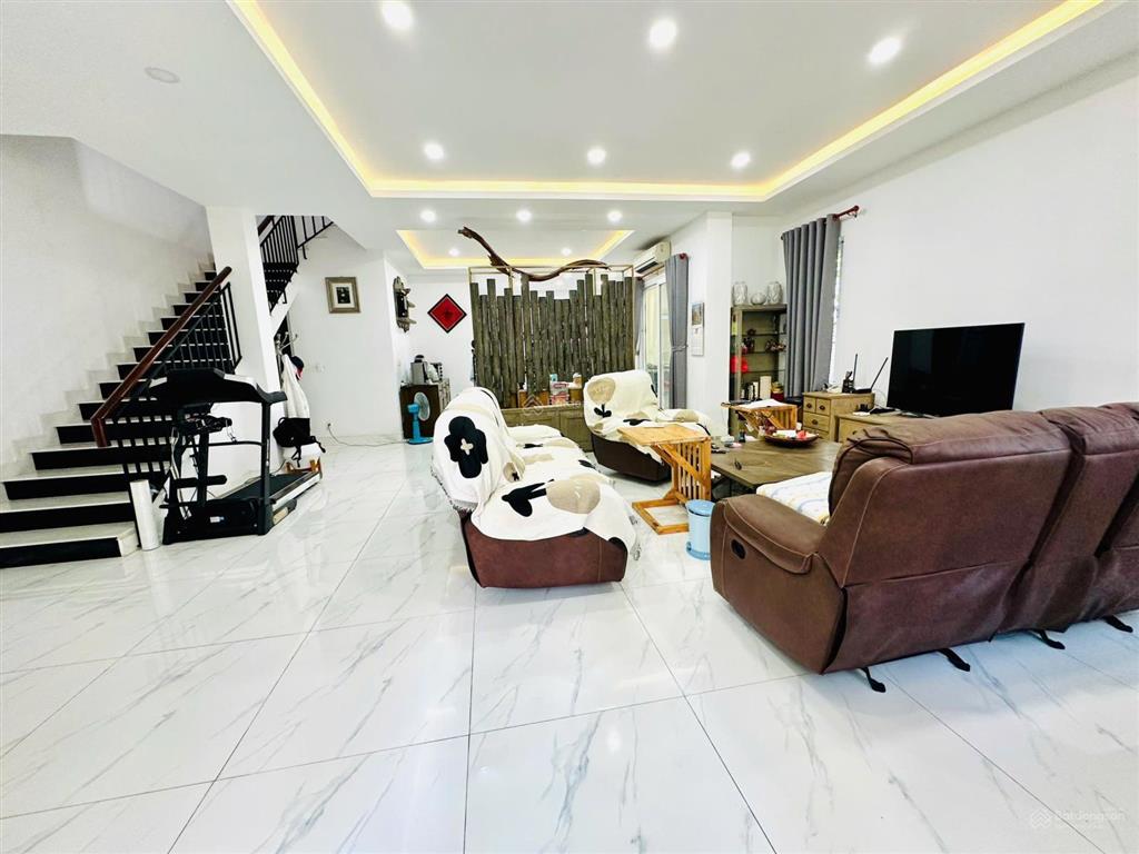 Bán căn biệt thự 300m2 the oasis phường an phú, tp hcm