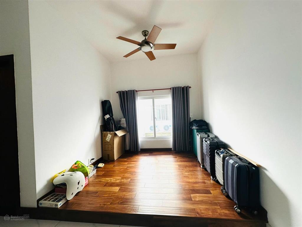 Bán căn biệt thự 300m2 the oasis phường an phú, tp hcm