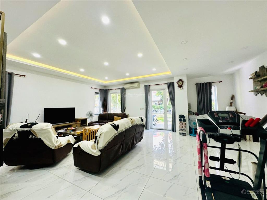 Bán căn biệt thự 300m2 the oasis phường an phú, tp hcm
