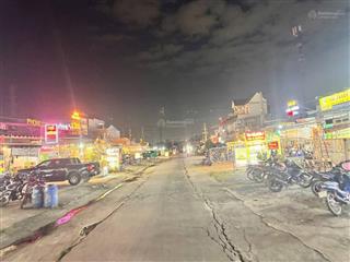 Đất mặt tiền kinh doanh khu ẩm thực sinh viên ký túc xá đại học quốc gia p đông hoà tp hcm