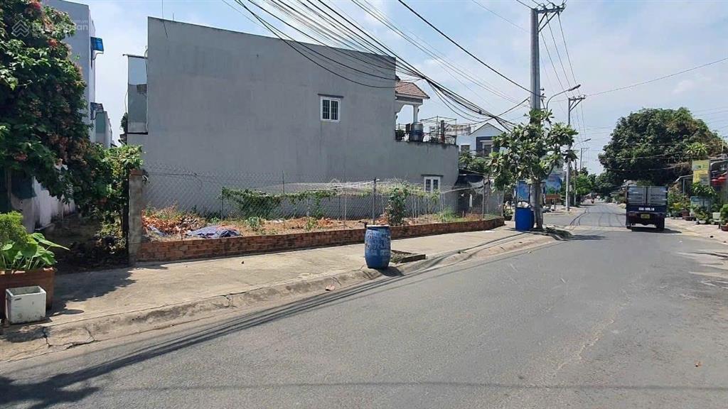 Góc 2 mặt tiền 176m2 full thỏ cư 25m mặt tiền đường khu tđc bigc dĩ an