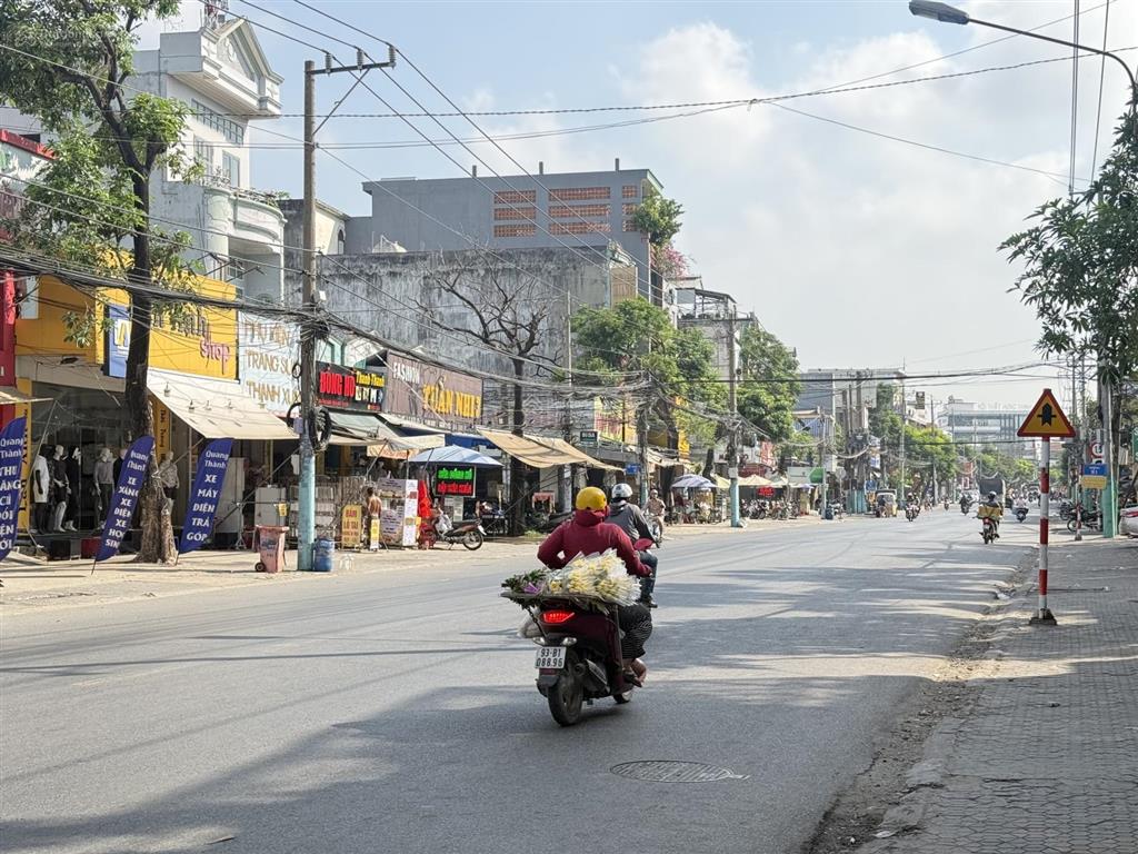 Siêu mặt tiền kinh doanh ngang 25m nguyễn trãi dt 1200m2 cực đẹp kinh doanh vip