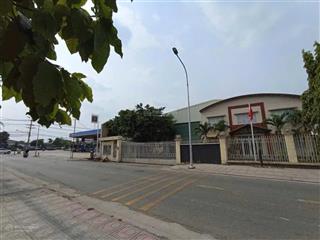 Xưởng 2557m2 ngang 30m ngay vòng xoay an phú cần bán gấp còn 48 ty
