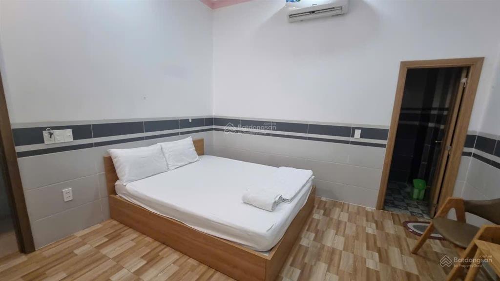 Nhà nghỉ khu vsip 1 5 tầng đang cho thuê hđ 55tr/tháng có thang máy