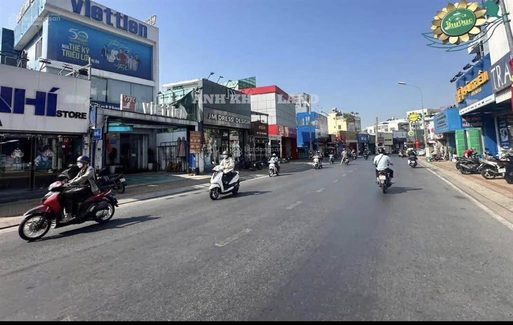 Tòa nhà văn phòng cao cấp mới mt lý thường kiệt 3100m2 sàn  ngang 14m mt cần tìm chủ nhân mới