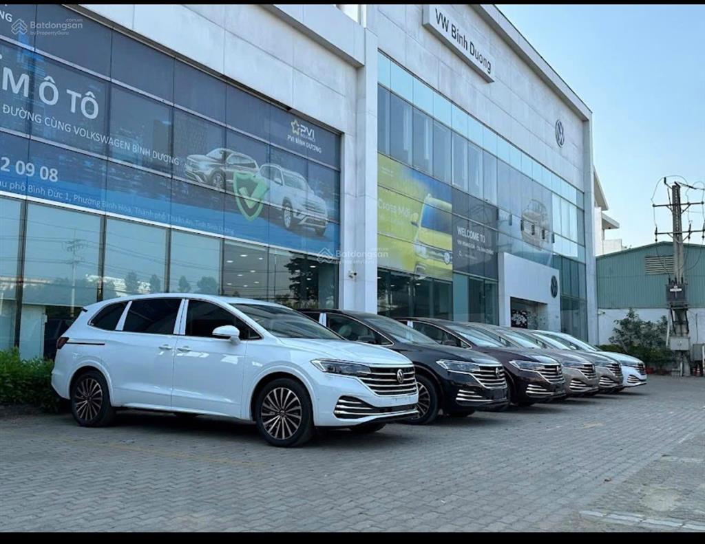 Showroom ngang 45m mt quốc lộ 1k dt 1540m2 vị trí gần aeol mall bình dương