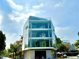 Tòa nhà văn phòng góc 2 mặt tiền ngang mt 27m thiết kế 5 tầng thang máy  thông suốt cần bán