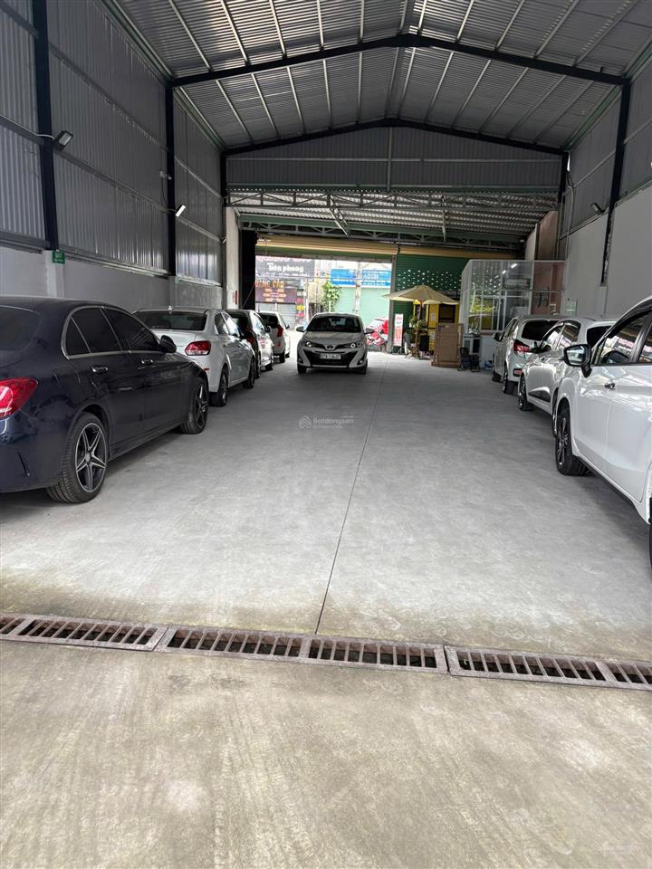 Đang ngộp cần bán gấp 711.8m2 mt dt743 đoạn ngã 3 ông xã giá ~30tr/m2 cực hiếm