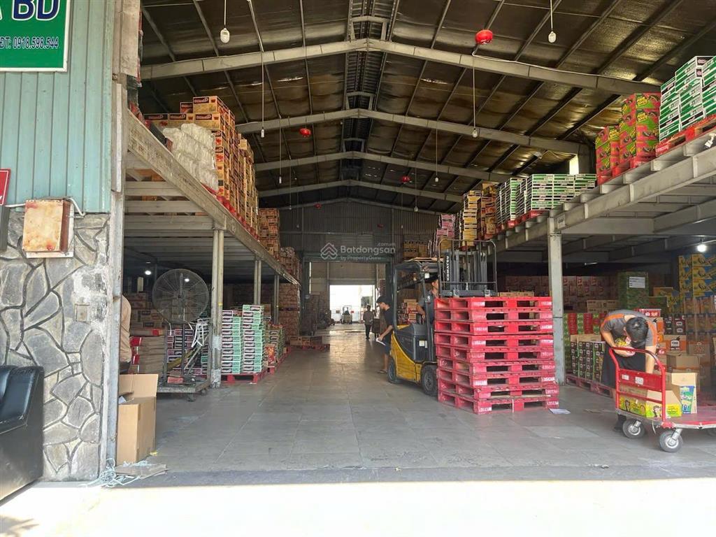 Ngộp ra gấp xưởng 1300m2 ngang 25m mt đường thuận giao  p. thuận an