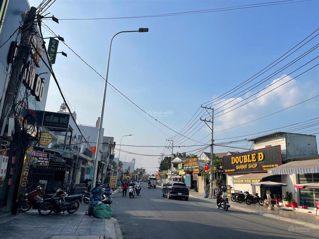 2 mặt tiền lương định của  tô vĩnh diện, tổng 12m mặt tiền kinh doanh khu b ký túc xá đhqg
