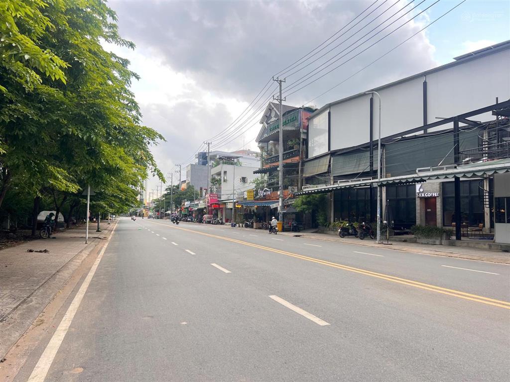 2 mặt tiền lương định của  tô vĩnh diện, tổng 12m mặt tiền kinh doanh khu b ký túc xá đhqg