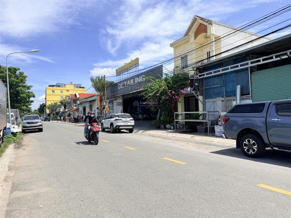 Bán gấp lô góc 2 mặt tiền ngay trung tâm hội nghị p. lái thiêu, 150m2 thổ cư 100% giá 7,5 tỷ