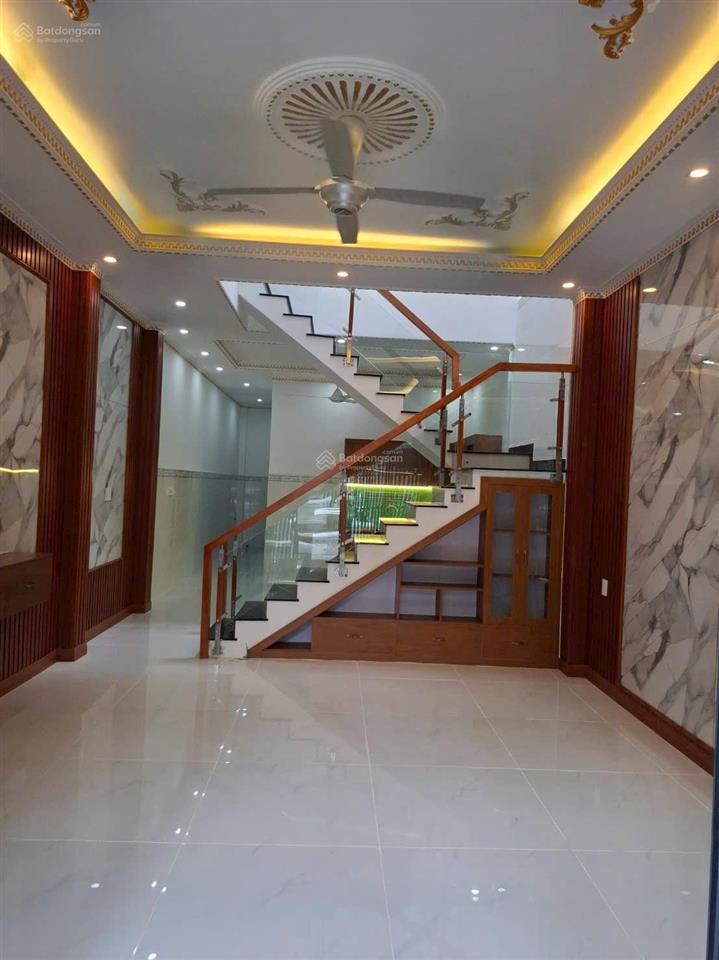 Bán nhà chính chủ 2 tầng. trả 650tr nhận nhà ở ngay