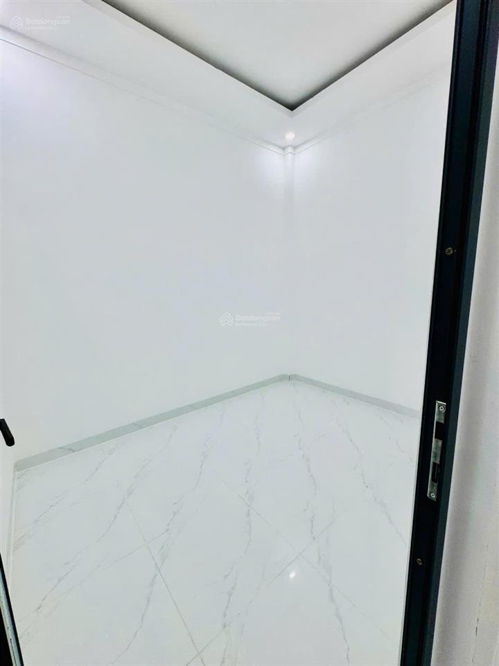 Bán nhà full nội thất, sổ riêng tân phước khánh, giá siêu ngộp