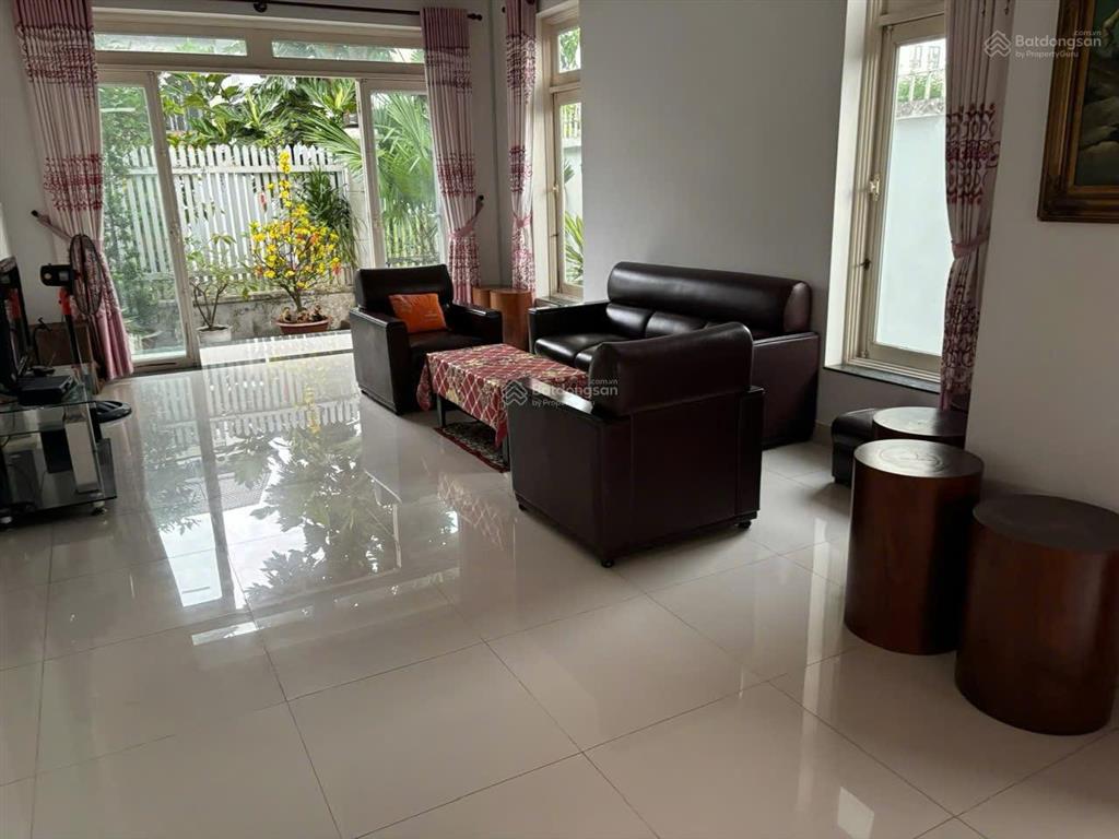 Cho thuê biệt thự 5pn full nội thất khu dân cư 13 e nguyễn văn linh, nhà mới ở ngay 0906 821 ***
