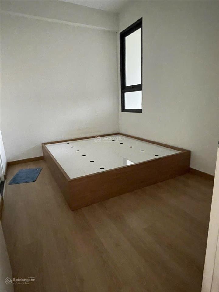 Bán gấp căn hộ tầng 9 dt 50m2 có 2pn 2wc view ngoài có 4 món nội thất chủ đầu tư tặng 70tr tiền sổ