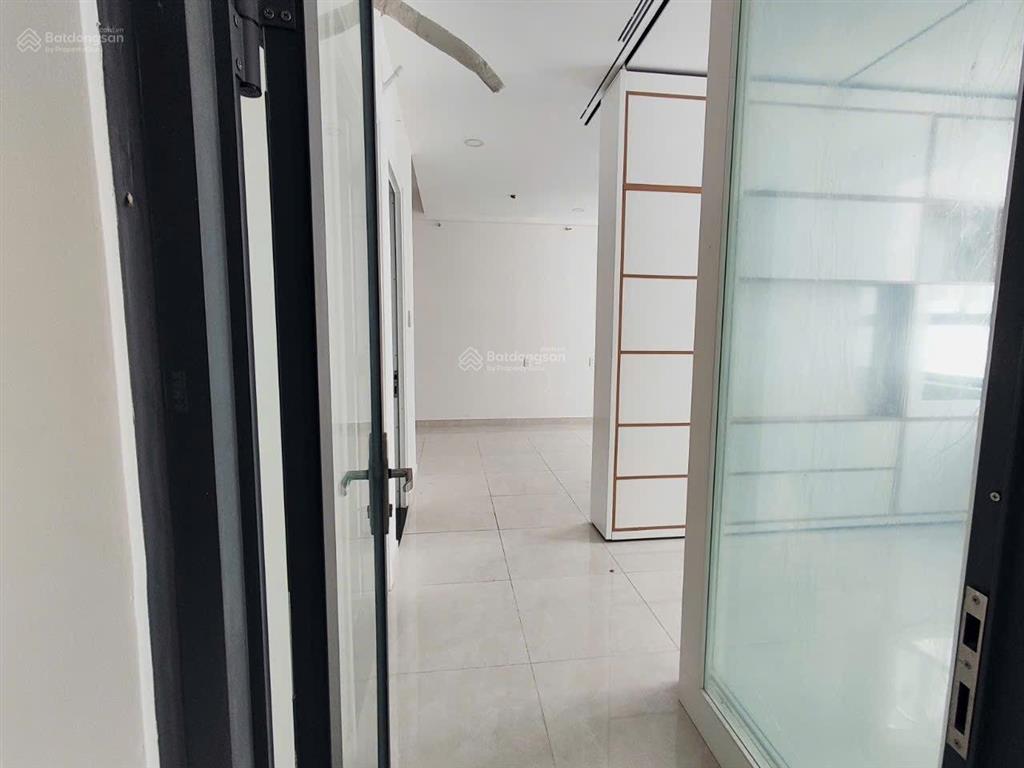 Bán gấp căn 55m2 2pn saigon intela nhà trống giá chỉ 2.1 tỷ bớt lộc, hỗ trợ vay bank giá thật 100%