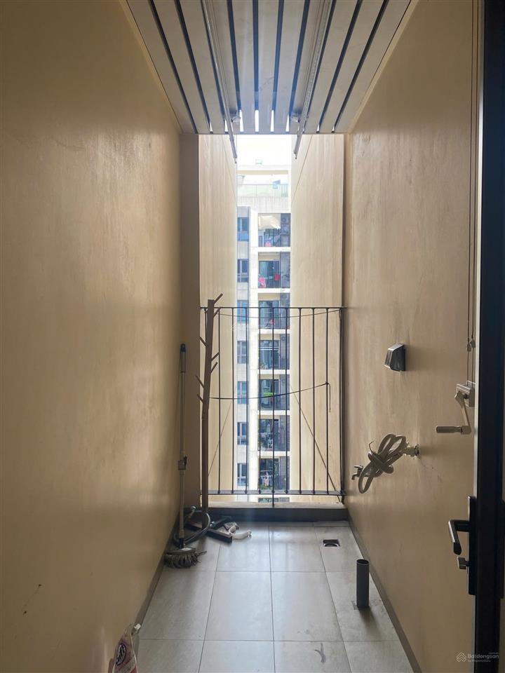 Bán nhanh căn j1.28.10 dt 86.9m2 full nội thất mới đẹp 2pn 2 toilet chỉ 10.5 tỷ 0906 821 ***