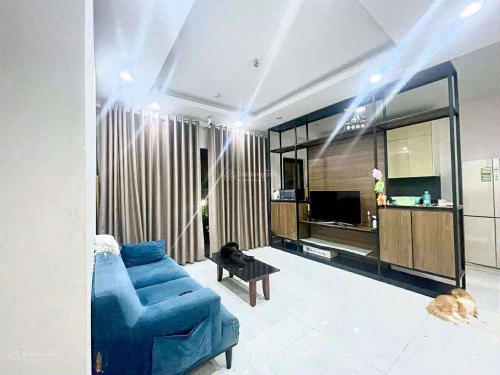 Cho thuê căn hộ 85m2 2pn 2 toilet view sông thoáng mát full nội thất đẹp giá 12tr ở liền 0906 821 ***