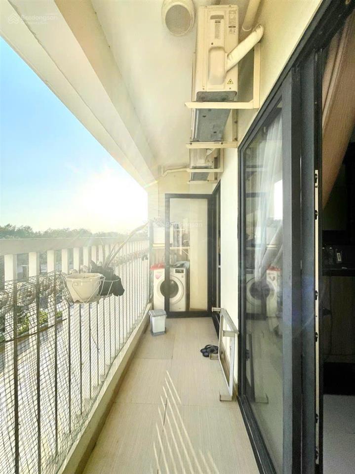 Cho thuê căn hộ 85m2 2pn 2 toilet view sông thoáng mát full nội thất đẹp giá 12tr ở liền 0906 821 ***
