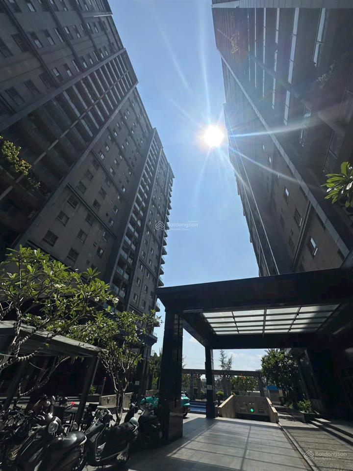 Cho thuê căn góc 100 m2 2pn full nội thất mới 100% dockland q.7 giá 20tr ở liền 0906 821 ***