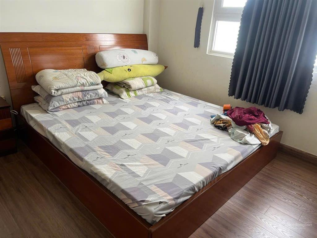 Cho thuê nhanh căn conic boulevard 3pn 2 toilet full nội thất dt 114m2 như hình, 0906 821 *** em dung