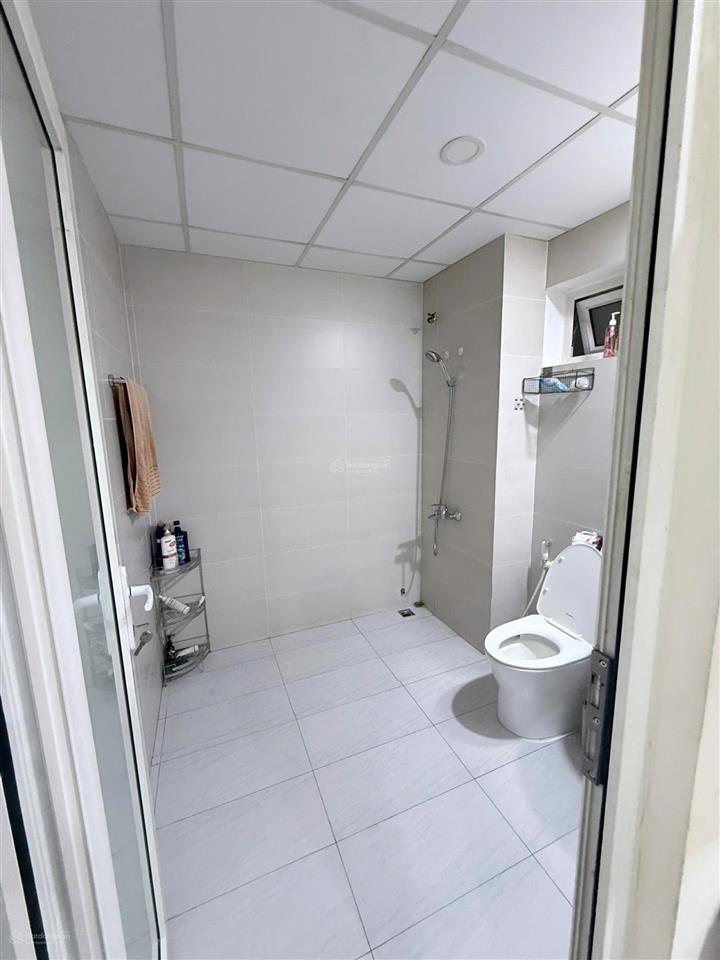 Cho thuê nhanh căn conic boulevard 3pn 2 toilet full nội thất dt 114m2 như hình, 0906 821 *** em dung