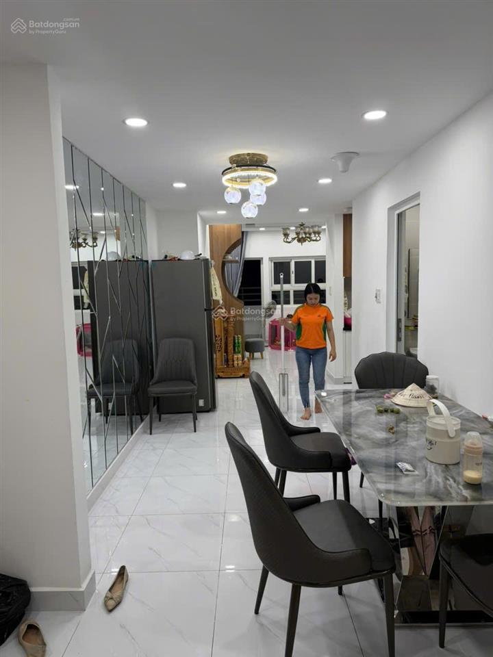 Bán nhanh căn conic boulevard 2pn full nội thất thiết kế đẹp, nhà mới giá chỉ 2 tỷ 750 thương lượng