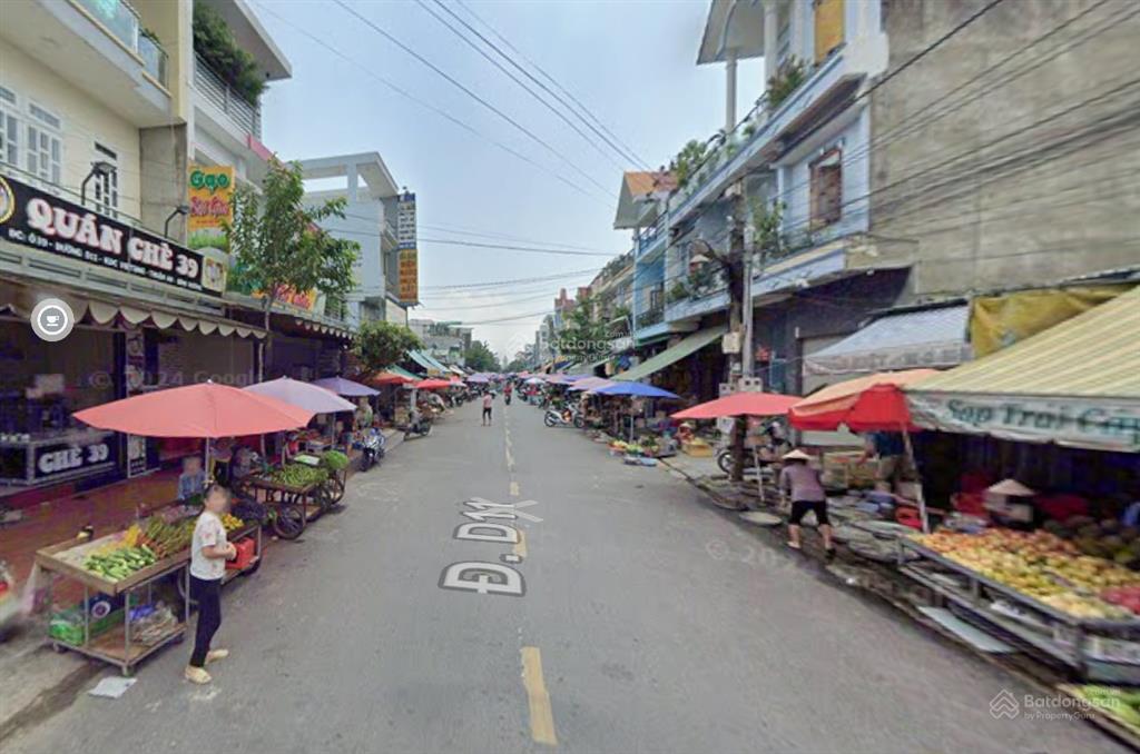 Bán nhà 2 lầu sân ô tô  xây chắc chắn thoáng mát giá tốt