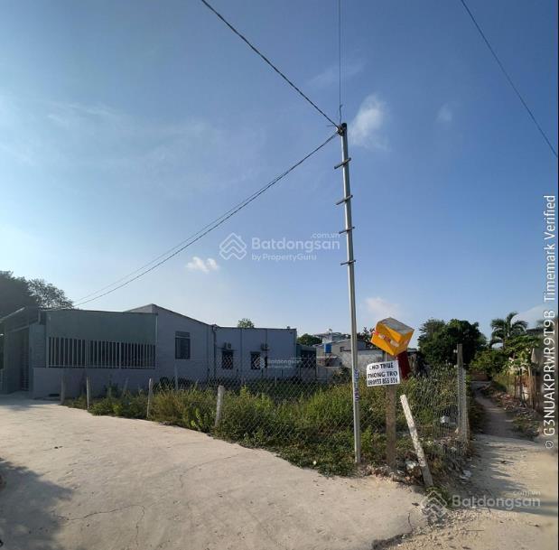 Bán đất khu 8 gần chợ. giá 9.9 tr/m2, ngang 45m.  0975 222 ***