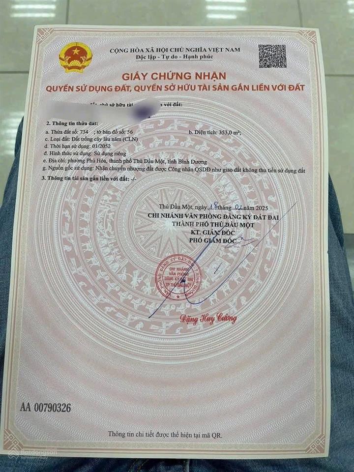 Bán đất khu 8 gần chợ. giá 9.9 tr/m2, ngang 45m.  0975 222 ***